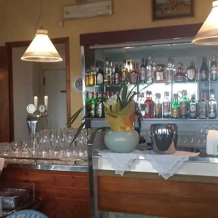 Cristallo Отель Пескьера-дель-Гарда